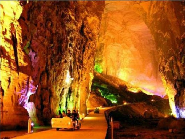 Huanglong Cave